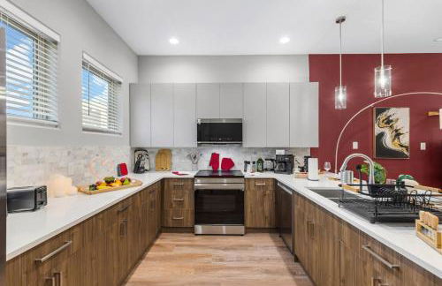 The Coral 2BD TownHouse 7ST Walkable - Foto 10