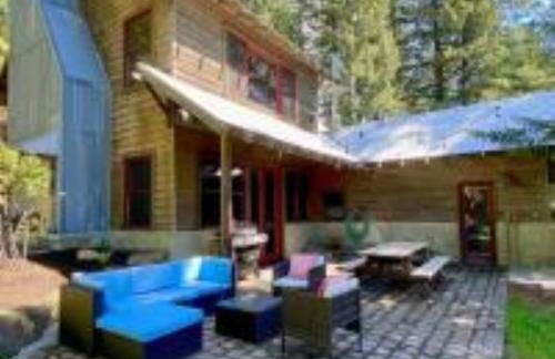 Immaculate Cabin Rental with a Hot Tub next to Lake Pend Oreille in Bonner County, Idaho - Foto 17
