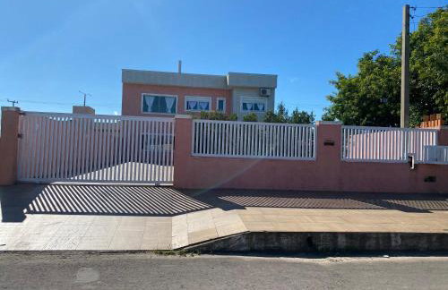 Belíssimo sobrado com piscina - Foto 10