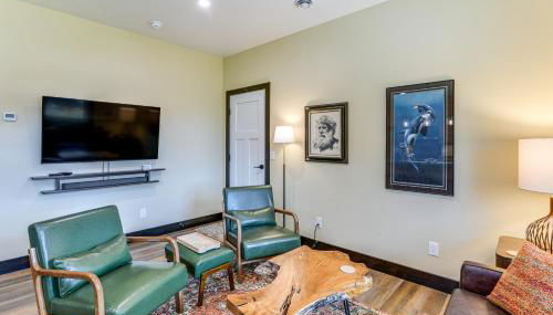 2 Mi to Dtwn Palmer Custom Valley Home with Garage - Foto 5