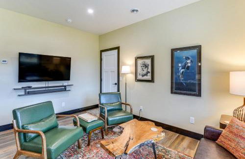 2 Mi to Dtwn Palmer Custom Valley Home with Garage - Foto 5