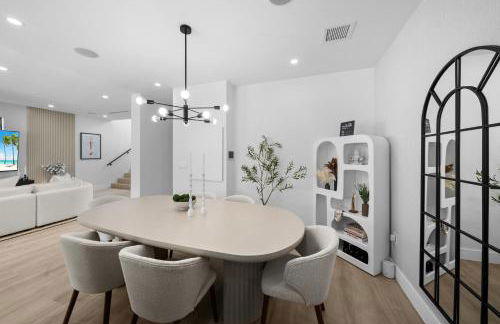 Modern Zen Oasis in Design District Sleeps 16 - Foto 17