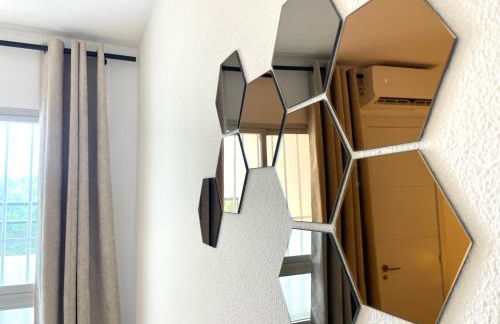 Beach Retreat 2 BR Apartment - Photo 18