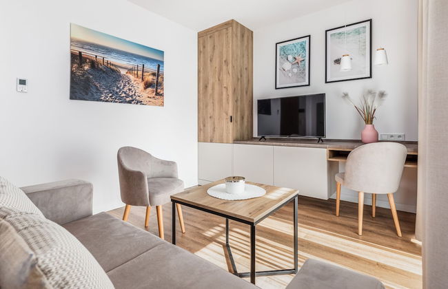 Jantaris Apartments by Renters - Photo 67