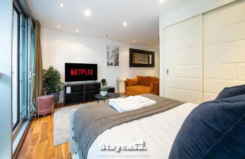 Sunset Haven Studio with Balcony and Free Parking - Foto 2