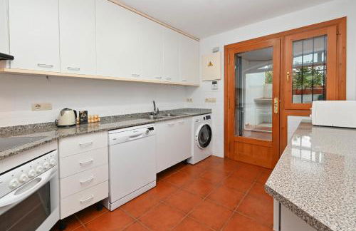 Bonita stay B Beach 1ªlínea, fibra, AA, BBQ, pool - Foto 26