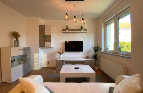 HOCHWERTIGE Ferienwohnung mit 7qm Balkon, Netflix, Kaffeeautomat, RainShower Bad - Foto 1