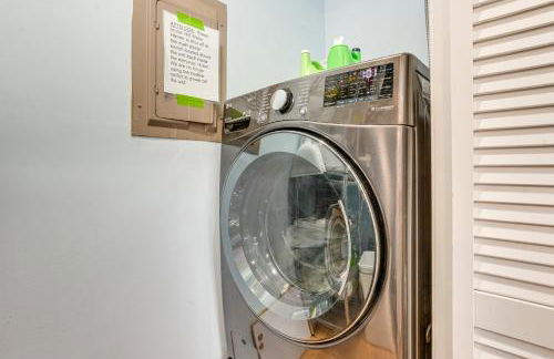 Walk to Slopes Wintergreen Resort Condo with Pool - Foto 16