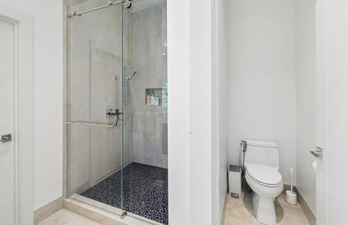 Bayview Modern Luxury by the Lake - Foto 71