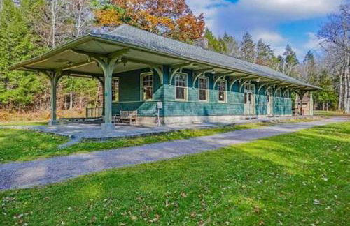 The Acorn includes fire pit, swimming, hiking and nature - Foto 36