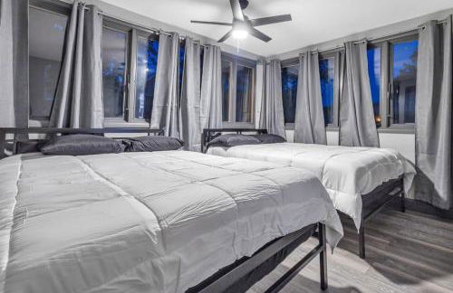 Renovated 6BR 2BA Minutes from Falls and Casino - Photo 14