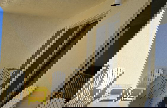 Beautiful Condo with Spacious Balcony to Enjoy Fascinating Ocean View - Unit 1002 by RedAwning - Foto 43