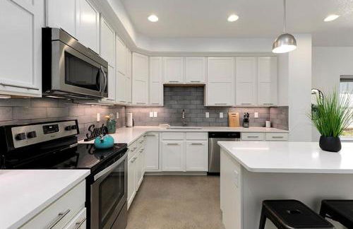 Gorgeous Townhome Steps From the Brewery District! - Foto 18