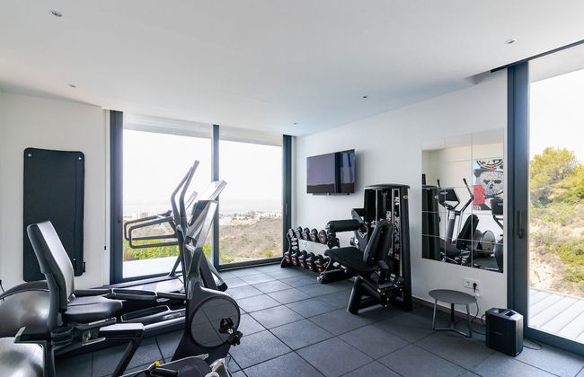 Villa in Marbella With Private Heated Pool - Photo 22