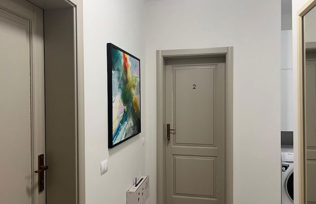 Thoma's K Studios - Photo 2