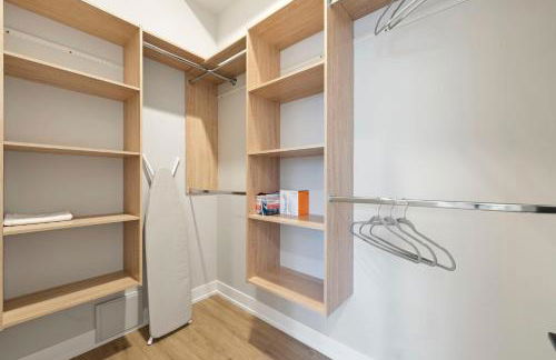 Brand New Building in the Medical District - Foto 4