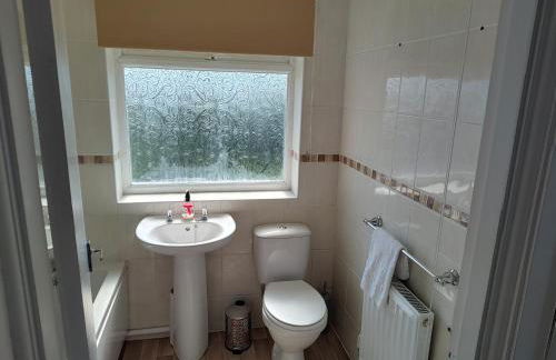 Jarvis Drive 3 Bed contractor house In melton Mowbray with parking - Photo 14