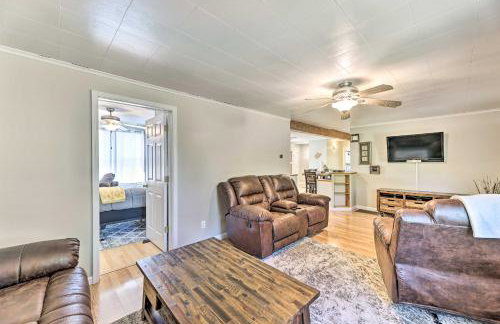 Family-Friendly Sanctuary BBQ, Patio and Yard - Foto 7