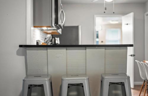 Bloomfield, Pittsburgh Bright and Spacious TWO Bedroom Apt with Free Parking - Foto 6