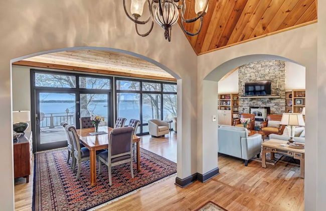 Landover Lodge by Avantstay Waterfront + Dock - Foto 12