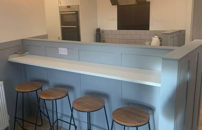 Beautiful 2-bed Study or Visit Flat - Foto 4