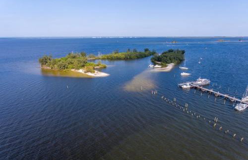 Beach Getaway - Private Heated Pool & 2 King Beds - Foto 34