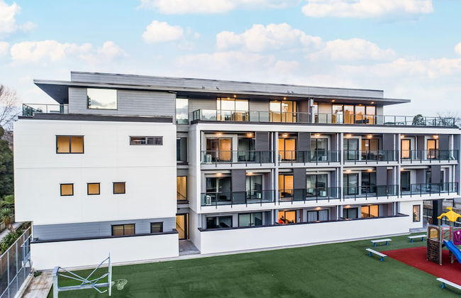 Sunrise Garden Suites - Photo 42