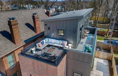 Rooftop Patio, Hot Tub and Games City Escape - Foto 69