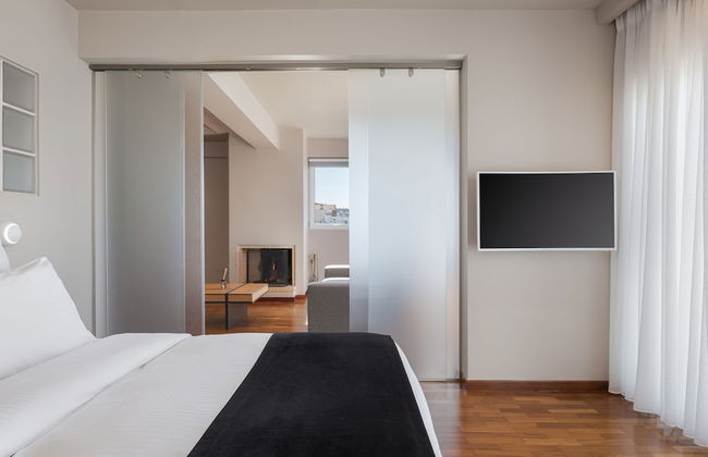 Athenian Grand Riviera Villa - Photo 4