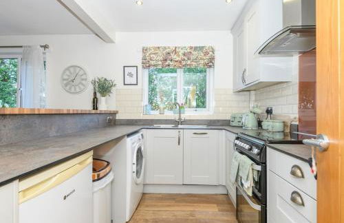 Pass the Keys Family Friendly home in Baildon Court-Free Parking - Foto 13