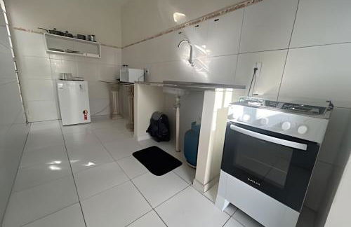 Próx. ao shopping, para 10 pessoas, ar condicionado e garagem APT B - Foto 21