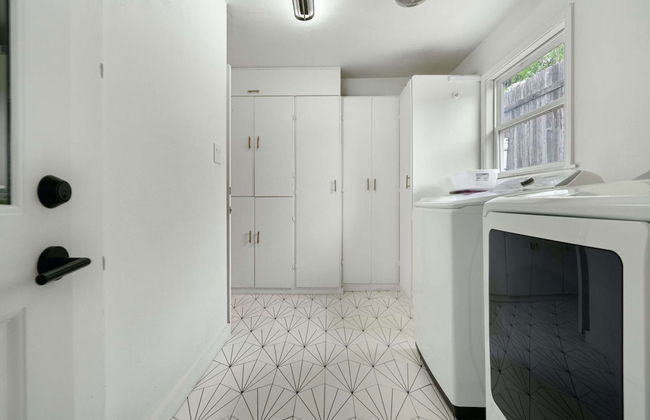 4 Bedroom Near Soco With a Private Pool & Sauna - Photo 31