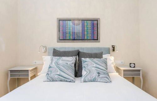 Lovely Designed House Connected To Center - Foto 24