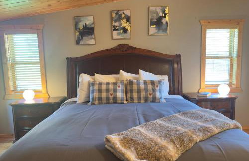 The Carriage House Walk to River Lake In Town - Foto 69