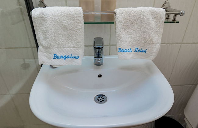 Bungalow Beach Hotel - Foto 16