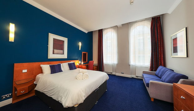 16 Pilcher Gate - Photo 3, Room