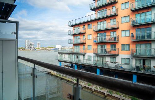 Cozy 2BR Apt in Greenwich, Near O2 Arena and Excel, Fast Wi-Fi, Free Parking, Excellent links Elizabeth and Southeastern Line - Foto 10