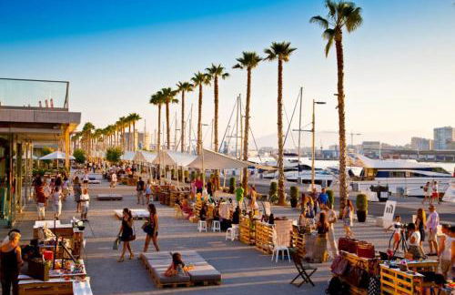 Charming apartment on the beach - Pool and parking - Photo 38