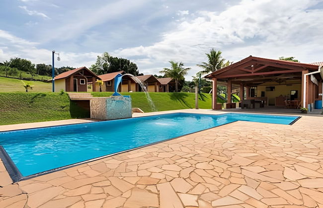 Chácara com 4 Chalés grande piscina - Foto 40