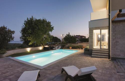 Villa in Peroj With Pool Near Barbariga Beach - Photo 31