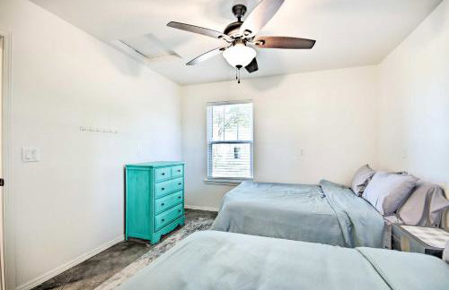 2 Mi to Marinas and Grove Cozy Cabin with Grill - Foto 17