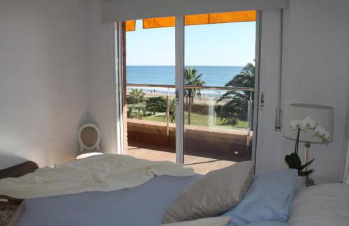 GAVA 2 BEACHFRONT PENTHOUSE - Photo 13