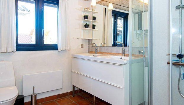 Wheelchair Accesible Cottage With Pool - Foto 5, Baño