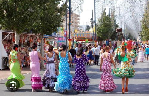 Penthouse with Private Roof terrace and jacuzzi - Photo 14