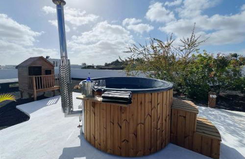 Chalet Emily mit Hot Tub und Meerblick - Foto 1