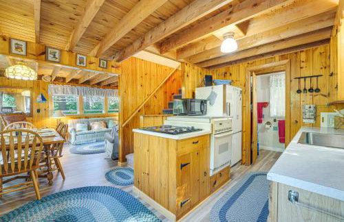 Quiet and Remote Cottage on Panther Pond! - Foto 7