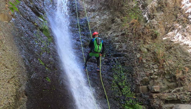 Cernícalos Ravine Canyoning Activity - Photo 3