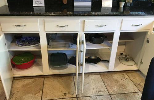 Perfectly Modern Craftsman- close to everything! - Photo 68