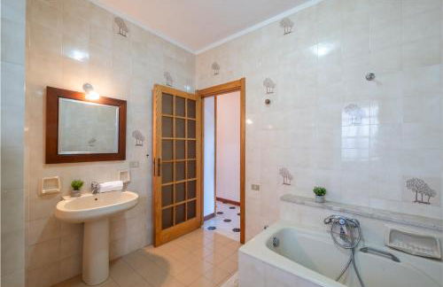Big Beach Villa S Andrea- Privat Parking-Netflix-Self Ck -450m From the beach - Foto 26