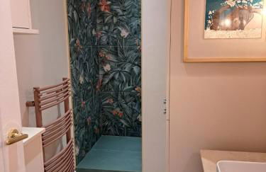 Bright & elegant appartment with view over Invalides, near St Germain des Prés - Foto 16